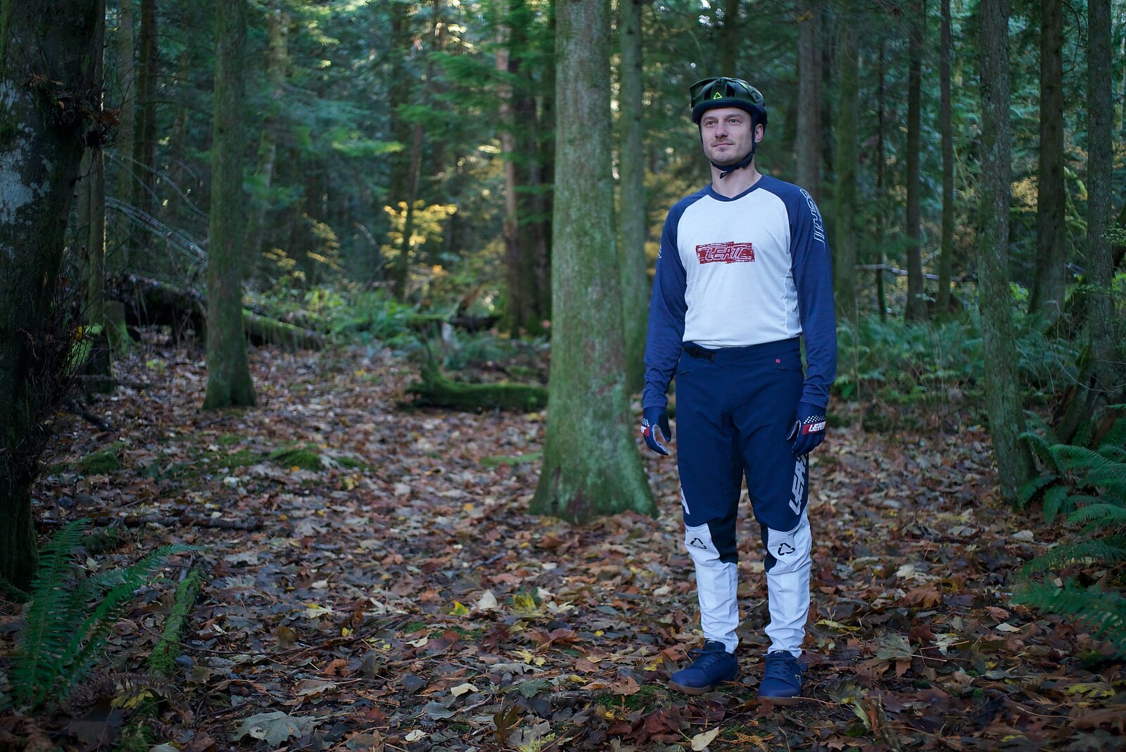 Leatt discount mtb clothing